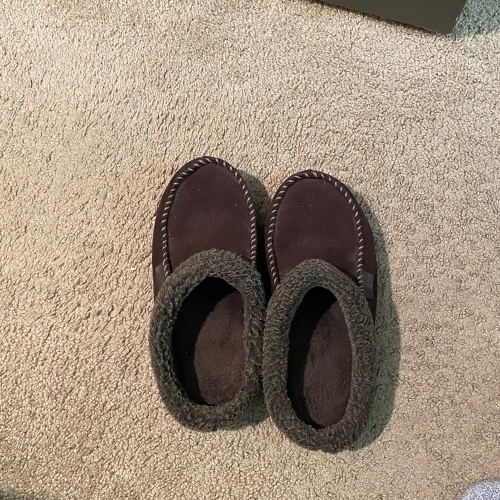 Memory foam slippers